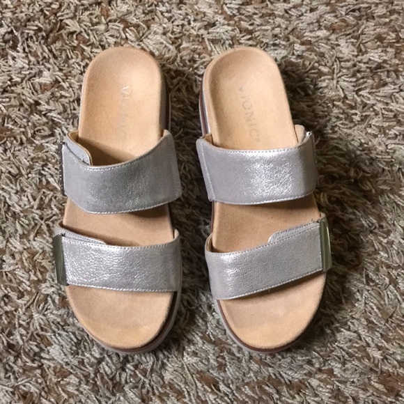 Vionic slip on platform sandals - Picture 2 of 8